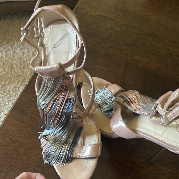 Bryan Atwood, Lenoir Rose Gold, Metallic, Fringe, Stiletto heel. Size 5.5 - Picture 2 of 9